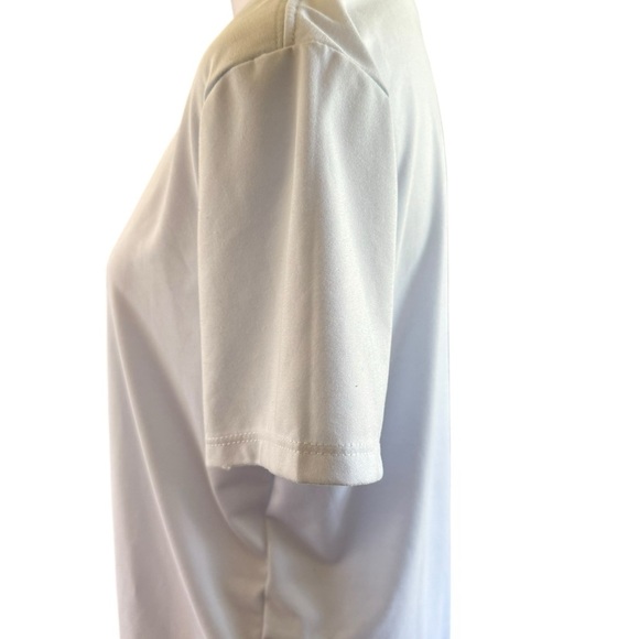 Nike Women's light blue Short Sleeve Tee Size Medium - Picture 3 of 7